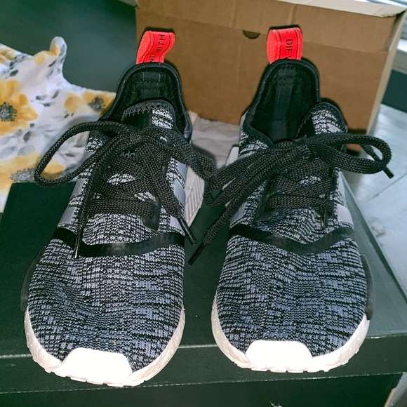 Original Adidas NMD_r1 - Picture 2 of 6
